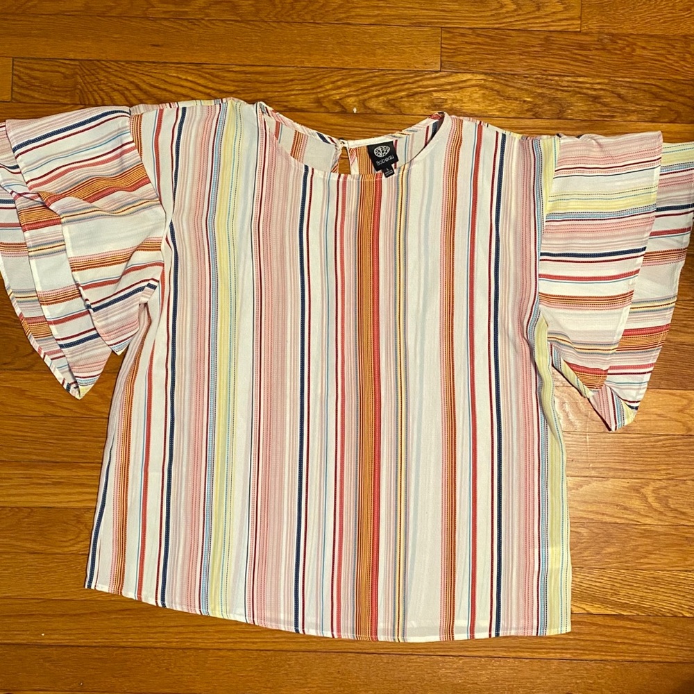 Ruffle short sleeve blouse